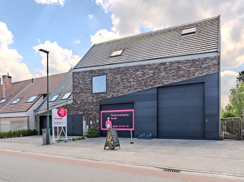 À VENDRE: Bâtiment commercial multifonctionnel avec résidence à Oudenburg - Idéal pour les affaires et la vie!&lt;br /&gt;
Découvrez ce bâtiment d&#039;affaires
