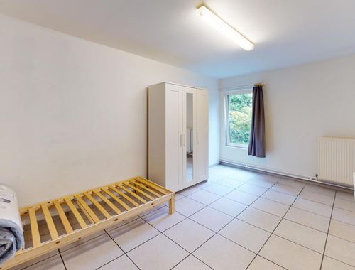                                         Kot-Kamer te koop in Hornu, € 40.000
