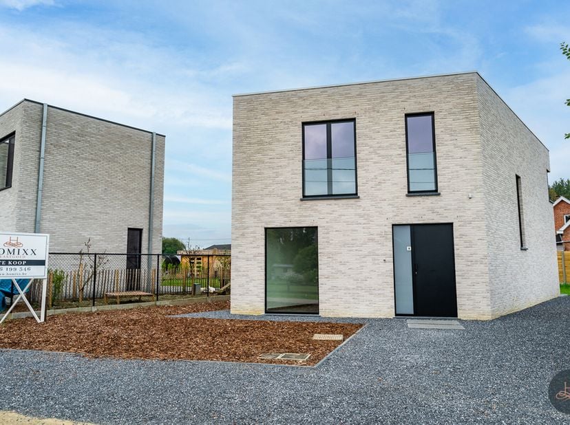 Meer info via pieter.maes@homixx.be of via 016 199 345&lt;br /&gt;
Deze prachtige BEN-nieuwbouwwoning is zeer mooi afgewerkt. De woning is gelegen in een ru