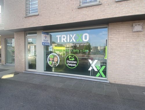                                         Rez-de-chaussée commercial à louer à Zulte, € 765
