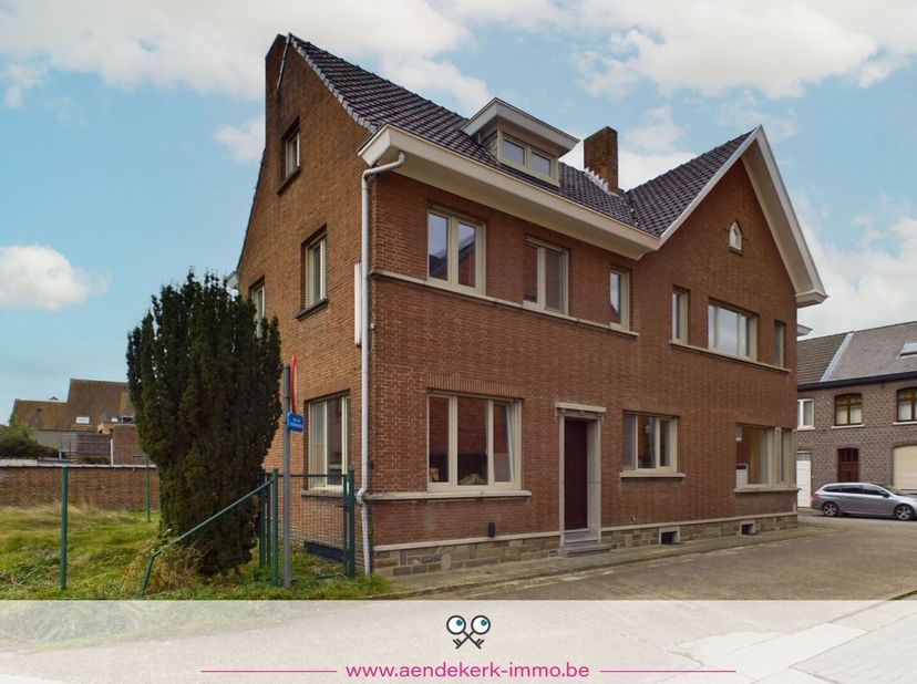 Maison à vendre
                    à 3960 Bree