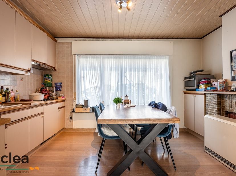 Deze onderhouden woning vinden we terug in het dorp van Watervliet. De woning is instapklaar en uiterst geschikt als starterswoning of beleggingsvastg