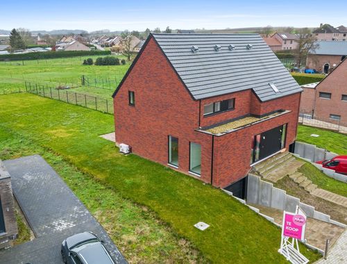                                        Maison à vendre à Jesseren, € 439.000
