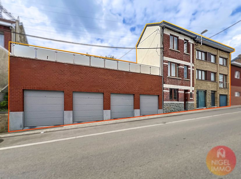 À vendre à Herstal : Spacieuse maison réunissant deux habitations !&lt;br /&gt;
Située à proximité immédiate des commodités, cette propriété atypique vous e