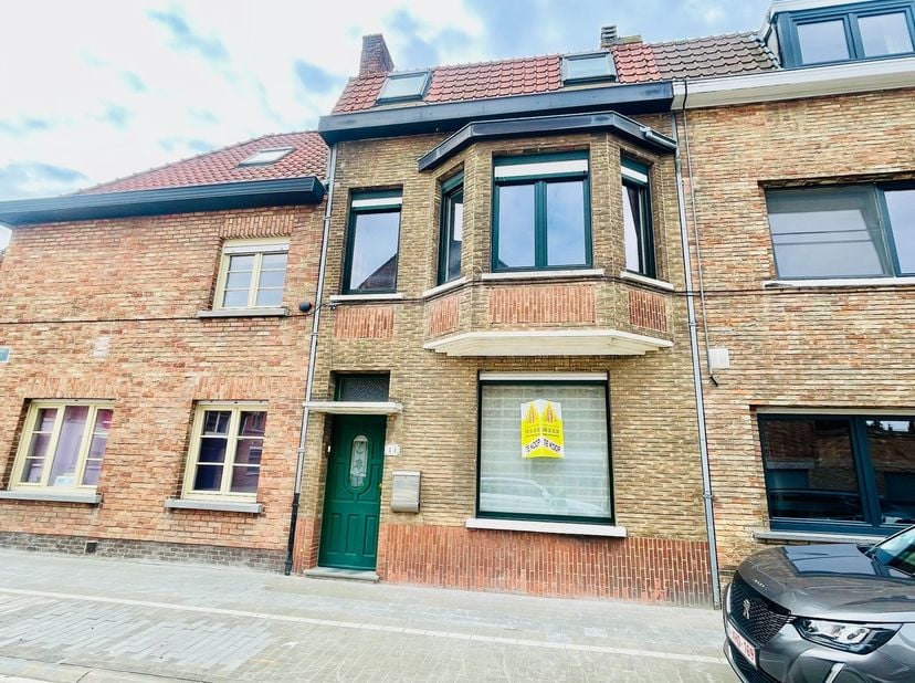 Maison à vendre
                    à 8000 Sint-Pieters