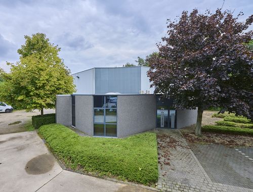                                         Bedrijfsgebouw te huur in Peer, € 3.295
