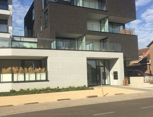                                         Place de stationnement à vendre à Beringen, € 15.000
