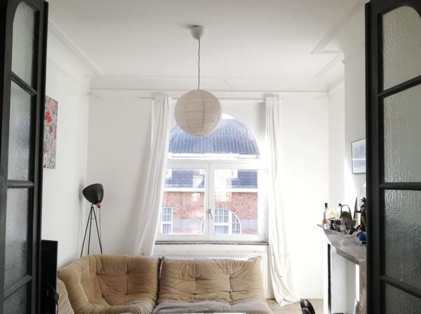 Appartement van 65m² ideaal gelegen tussen het Flageyplein en het station van Etterbeek.&lt;br /&gt;
&lt;br /&gt;
Gelegen op de 2e verdieping van een klein gebouw