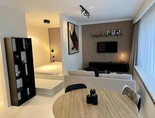                                         Appartement à vendre à Ixelles, € 289.000
