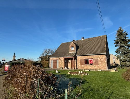                                         Villa te koop in Dinant, € 320.000
