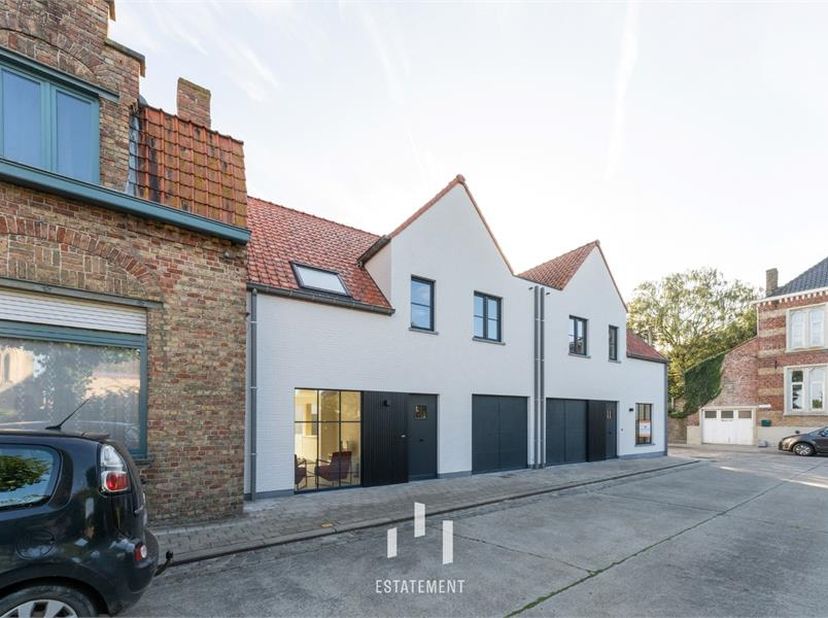 Altijd al willen wonen op een idyllische plek in de Westhoek?&lt;br /&gt;
Dan hebben wij het project voor jou! Rust en zorgeloosheid, dat is wat deze 4 klas