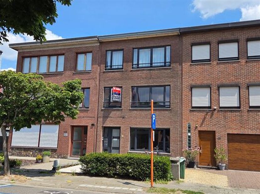 Appartement à louer
                    à 2630 Aartselaar