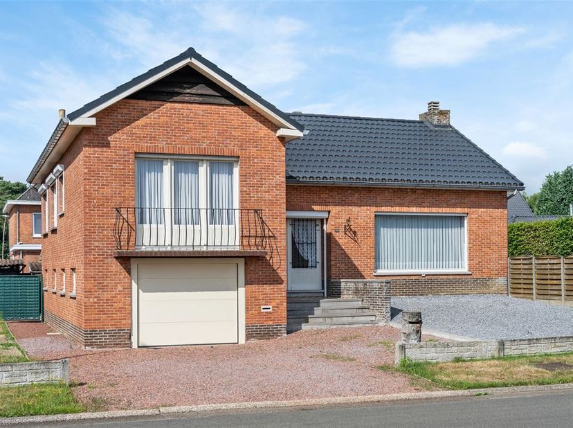 Maison à vendre
                    à 3945 Oostham