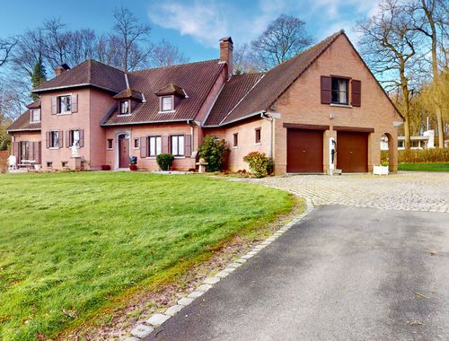                                         Villa à vendre à Petit-Enghien, € 950.000
