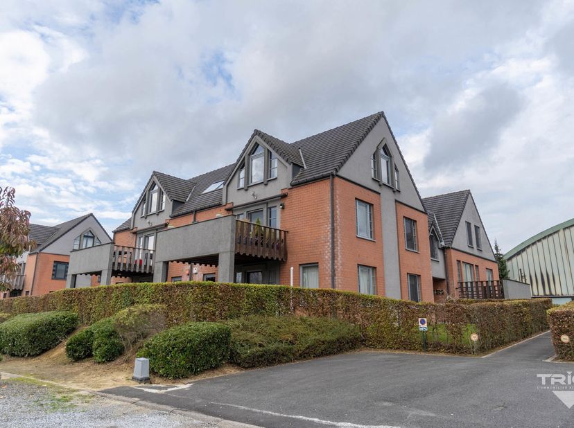 TRIOR Nivelles vous propose ici un magnifique appartement de 115 m² idéalement situé à deux pas du shopping de Nivelles et du club de tennis de l&#039;Arga