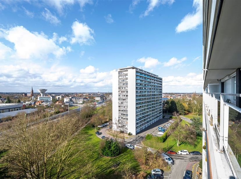Appartement d&#039;une chambre à coucher dans le bloc II du Fabiola Park&lt;br /&gt;
Situé au dixième étage de la résidence Fabiola II, cet appartement a une sur