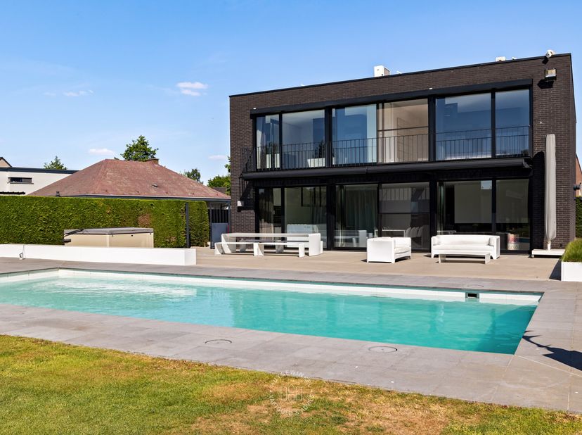 Maison à vendre
                    à 9150 Kruibeke