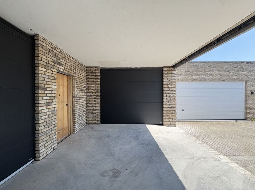 Bien professionnel à vendre
                    à 8870 Emelgem