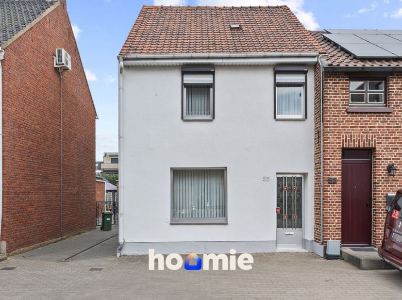 Charmante jaren 30-woning op toplocatie in Maasmechelen&lt;br /&gt;
 Steenkuilstraat 55, Maasmechelen&lt;br /&gt;
Stap binnen in deze karaktervolle woning uit de