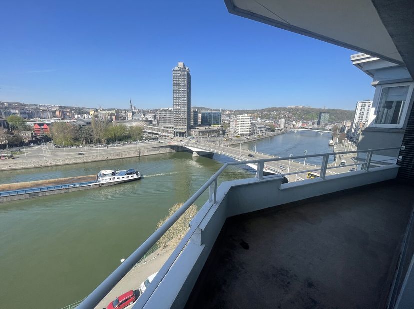 Pour toute visite, merci de nous contacter UNIQUEMENT par téléphone au 04/220.60.30&lt;br /&gt;
Une location ? Bien sûr, cest encore chez ADK Immo !&lt;br /&gt;
À