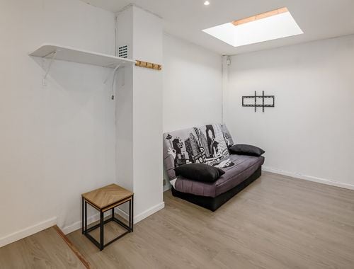                                         Studio avec coin lit à louer à De Panne, € 420
