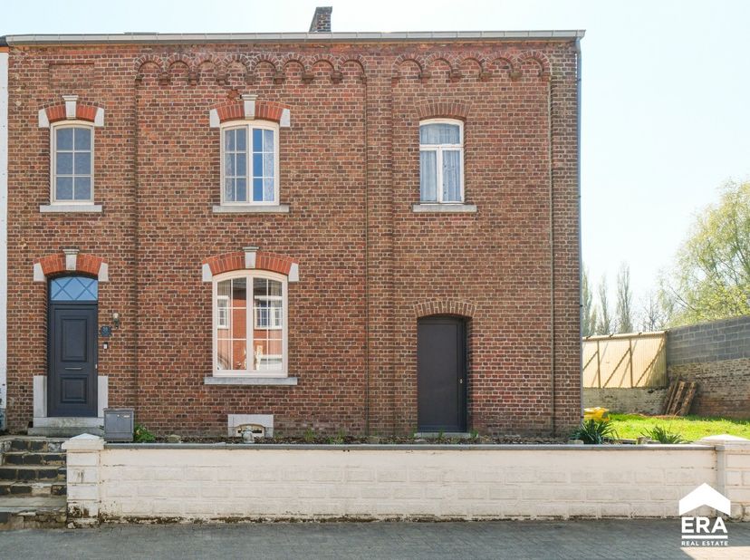 [[ CE BIEN PARTICIPE À LA JOURNÉE MAISONS OUVERTES ERA LE 14/6 DE 9:30 À 10:30 ]]&lt;br /&gt;
Ce bien participe à la Journée Maisons Ouvertes ERA. Visitable