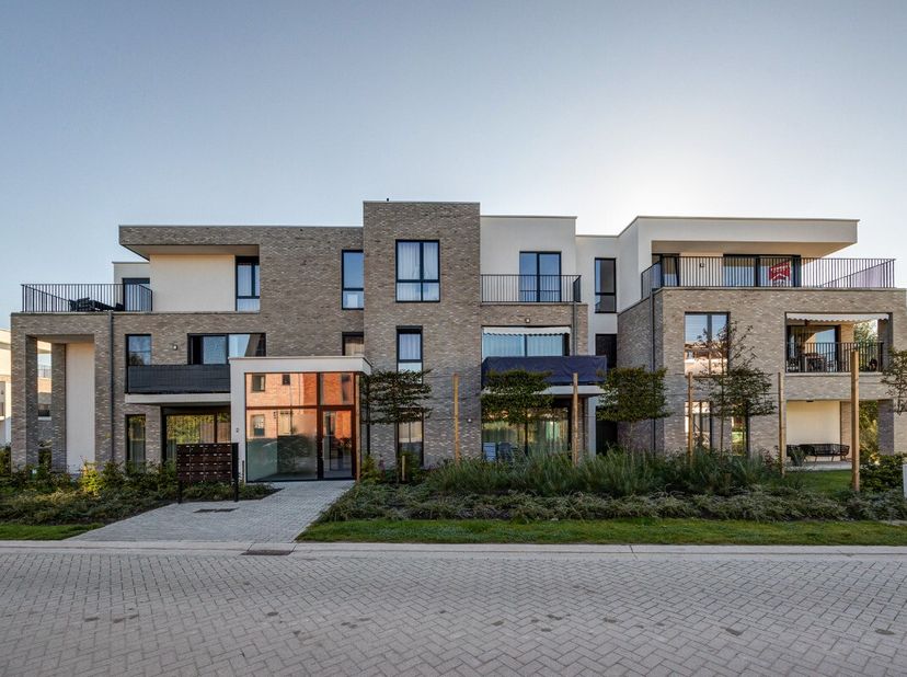 EEN BEZOEK IS ENKEL MOGELIJK DOOR VOLGENDE LINK VOLLEDIG EN CORRECT IN TE VULLEN: https://mijnhuurprofiel.be/property/4ed44079-a45c-4730-b98d-305e6044