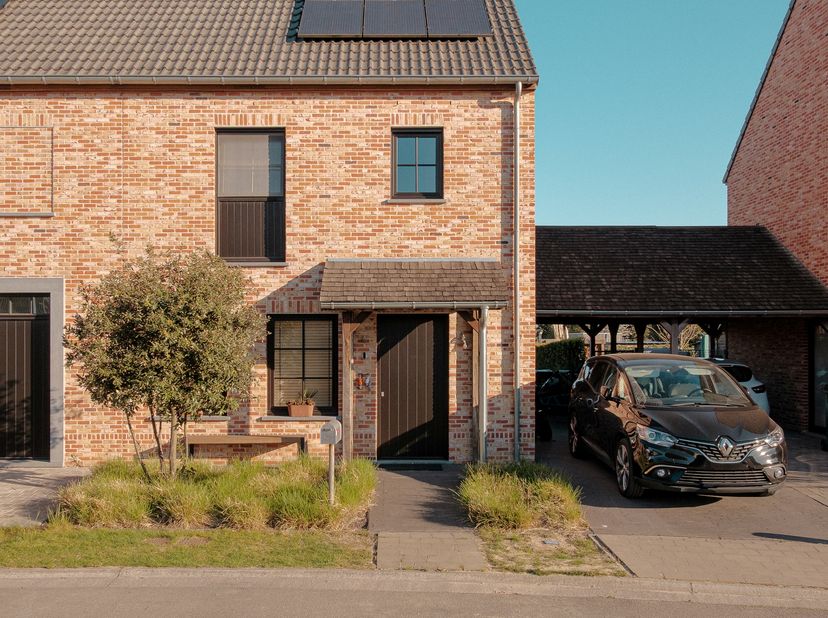 Moderne, BEN-woning te koop – instapklaar en voorzien van alle comfort!&lt;br /&gt;
Bent u op zoek naar een recente en energiezuinige woning met moderne tec