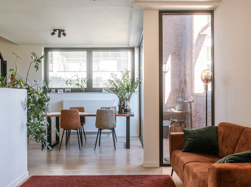 Drie slaapkamer appartement nabij Gent centrum!&lt;br /&gt;
Dit recente, instapklaar duplex appartement is gesitueerd op de gelijkvloerse verdieping van res