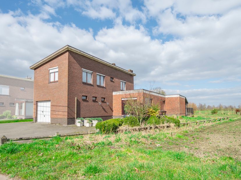 Maison à vendre
                    à 9170 Sint-Pauwels