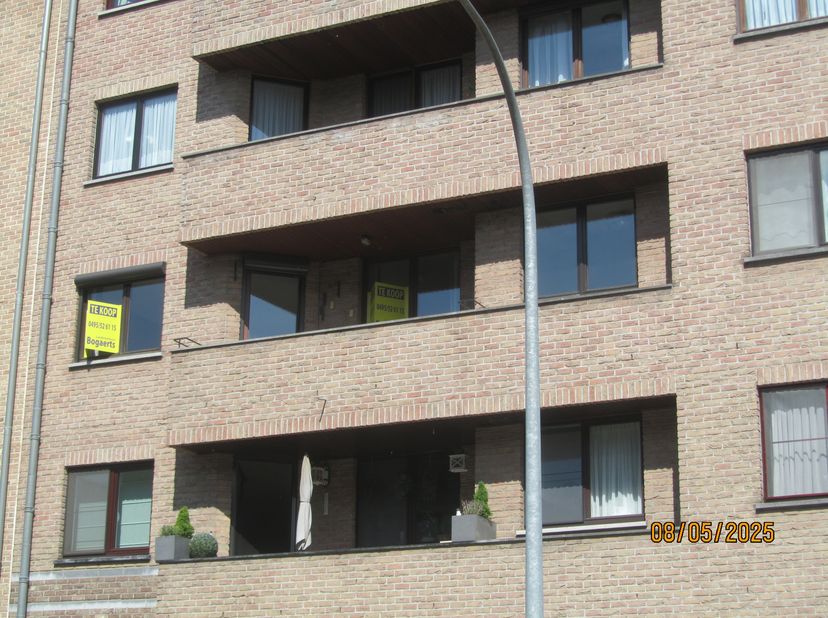 Appartement is gelegen in wijk Kesseldal te Kessel-lo op 10 min centrum Leuven stad en nabij oprit E314. Het app is gelegen langs de Kesseldallaan 95/