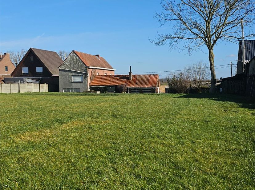Terrain à vendre
                    à 9570 Deftinge