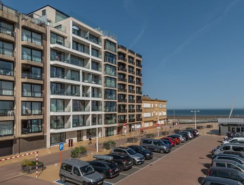                                         Appartement à vendre à De Panne, € 345.000
