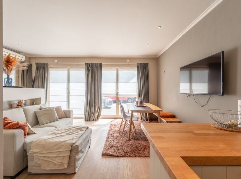 Res : Green Corner&lt;br /&gt;
&lt;br /&gt;
Un appartement très lumineux, avec des toilettes séparées, une kitchenette, une salle de bain avec douche et lavabo, e