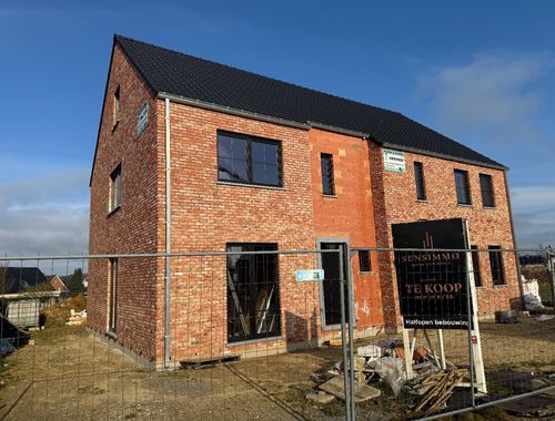                                         Woning te koop in Opglabbeek, € 382.140
