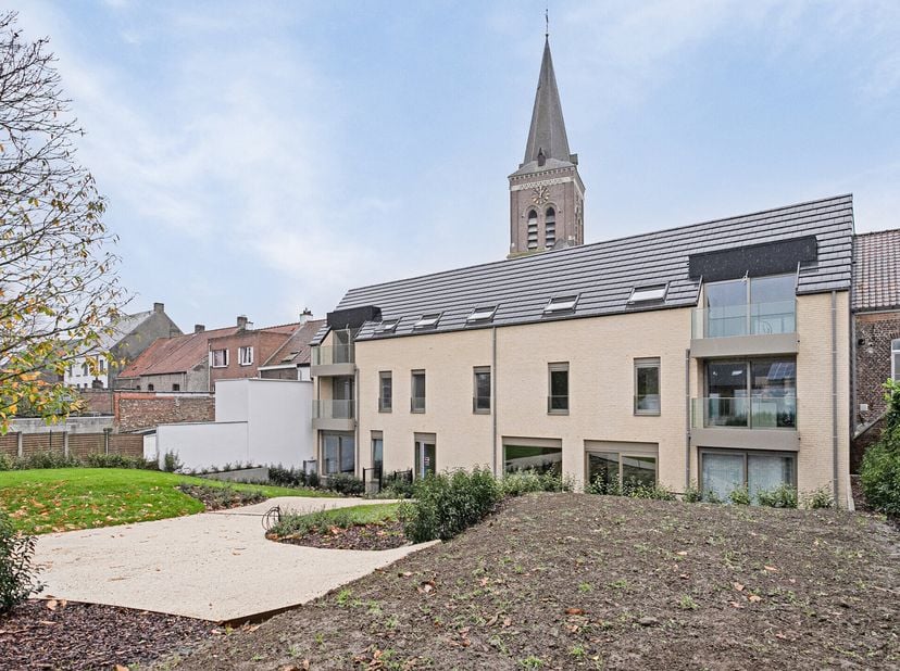 Appartement à vendre
                    à 9700 Bevere
