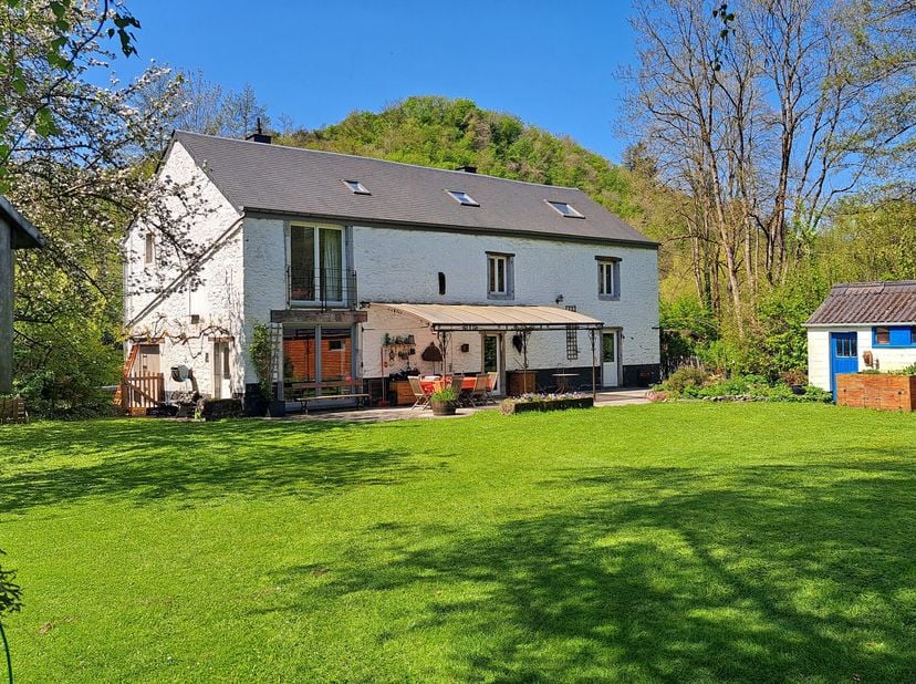 Éléments favorables :&lt;br /&gt;
Â Propriété de caractère très apprécié&lt;br /&gt;
Â Propriété rare sur le marché&lt;br /&gt;
 . &quot;Véritable&quot; maison de campagne&lt;br /&gt;