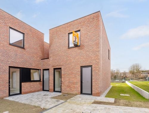                                         Woning te koop in Wevelgem, € 337.163,89

