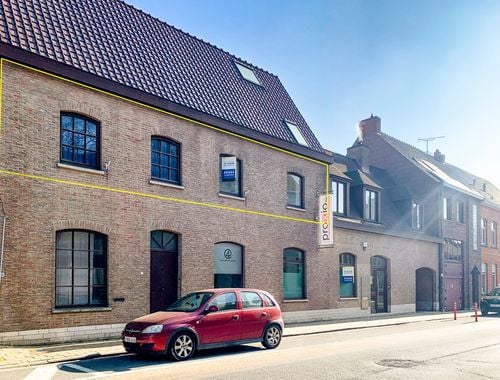                             Kantoorruimte te huur in Oostrozebeke
