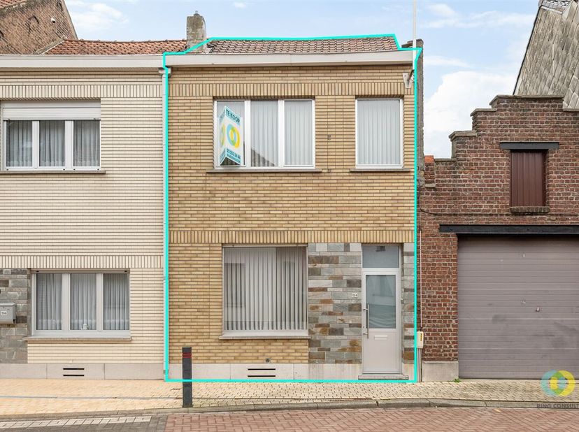 **IN OPTIE**  Grimbergen: Deze te renoveren 2-gevelwoning gelegen in de wijk Borght biedt tal van mogelijkheden voor renovatie en personalisatie. De l