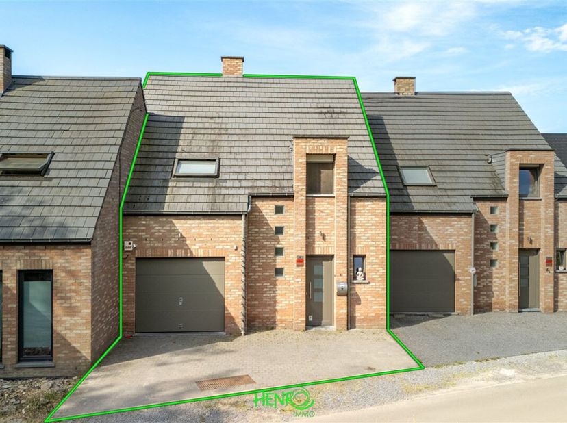 Confort, modernité et cadre paisible entre Tournai et Péruwelz&lt;br /&gt;
Située au coeur du charmant village de Wiers, cette maison mitoyenne construite e
