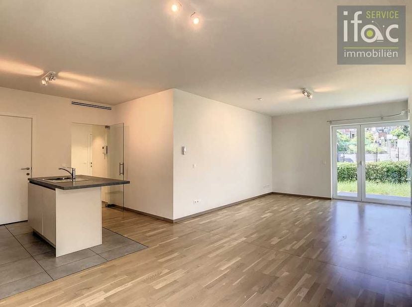 Bel appartement récent au rez-de-chaussée qui fait partie du projet &#039;Lindepark&#039; dans un cadre verdoyant (à côté du château de Robiano) au centre de Te