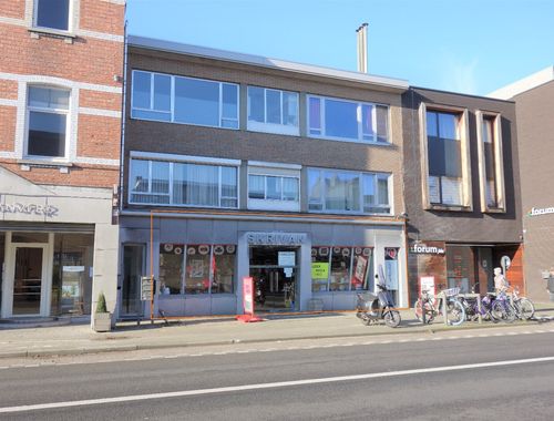                                         Handelszaak te huur in Ekeren, € 1.950
