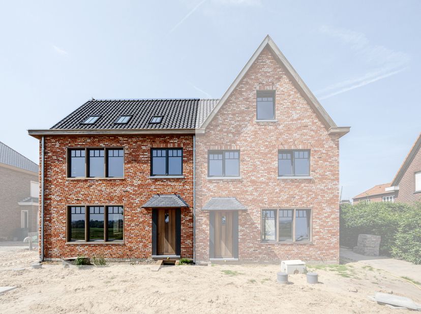 Maison à vendre
                    à 9750 Huise