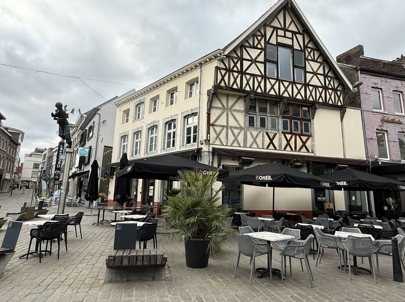 Zoekt u een prestigieuze locatie voor uw bedrijf?&lt;br /&gt;
&lt;br /&gt;
Het handelspand aan Botermarkt 28 in Hasselt biedt de perfecte mix van uitstekende ligg