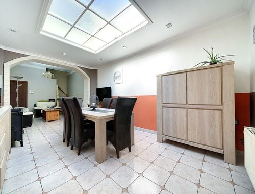                                         Maison à vendre à Châtelet, € 219.000
