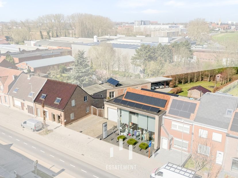 Bien professionnel à vendre
                    à 8900 Ieper