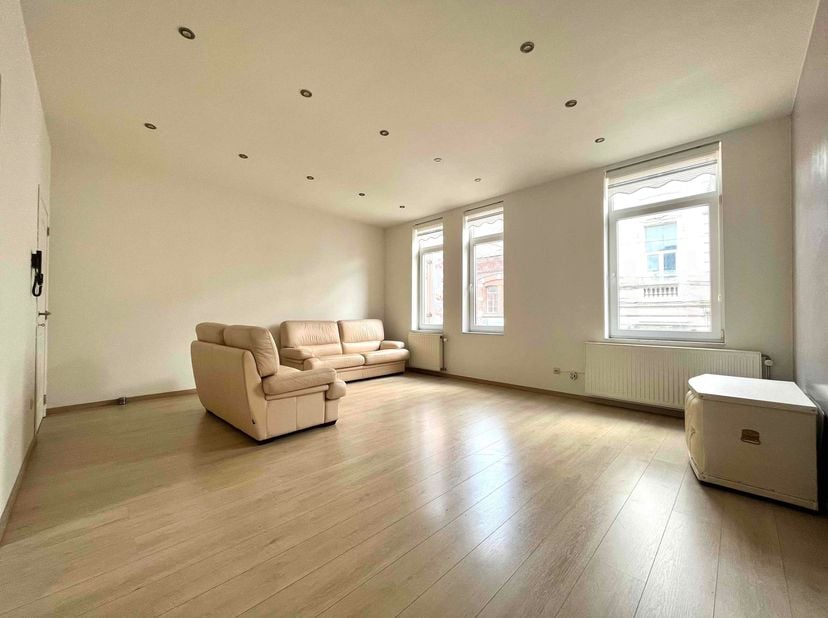 Appartement te koop
                    in 6041 Gosselies