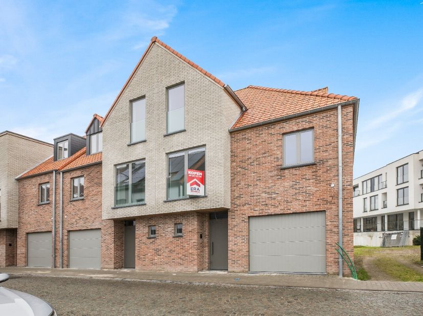 Ce projet est idéalement situé à Essenbeek,Halle. Il bénéficie dune localisation parfaite, à la fois proche du centre-ville et entouré de calme et de