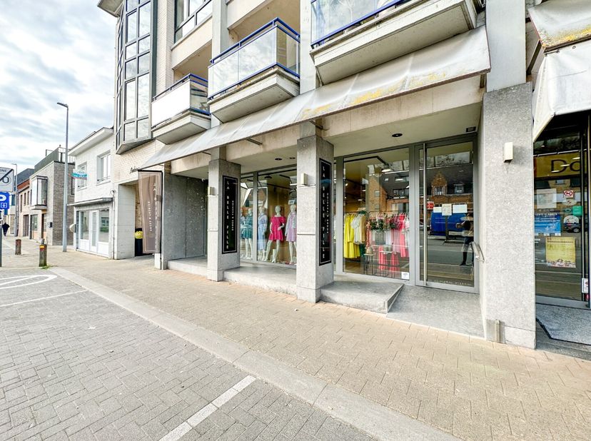 Bien professionnel à vendre
                    à 8210 Veldegem